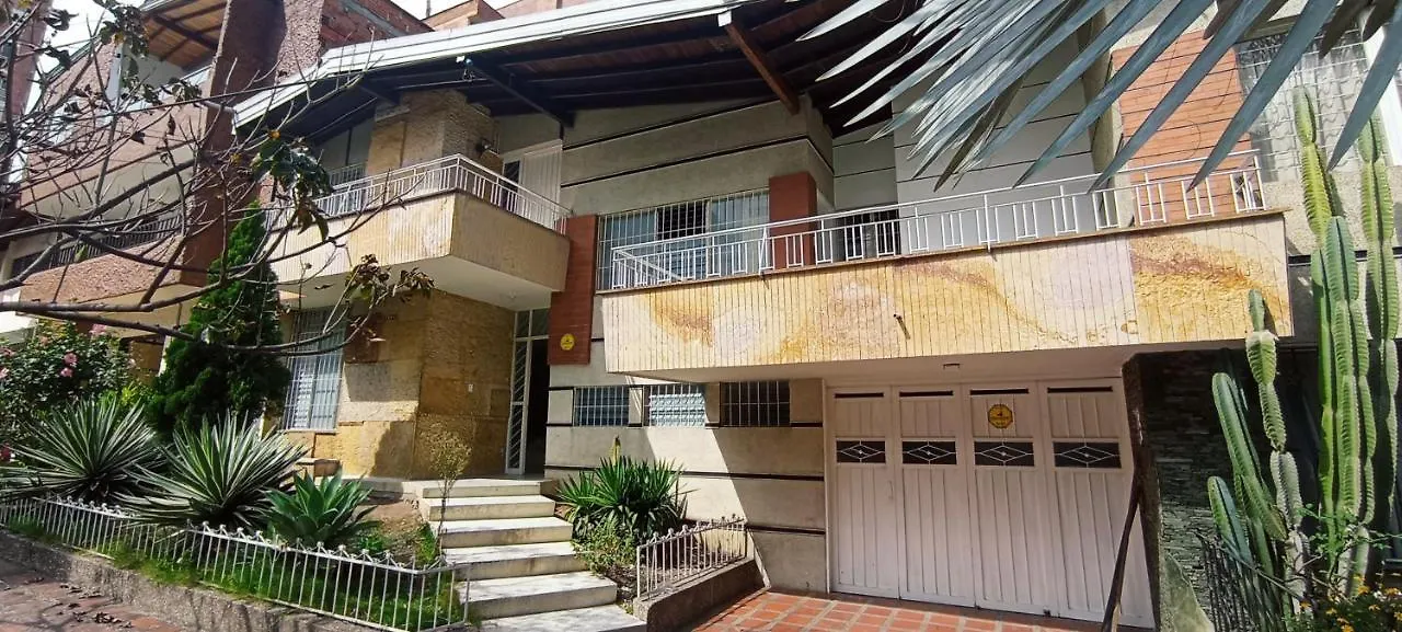 Guest house Metamorfosis Hotel Medellin Colombia